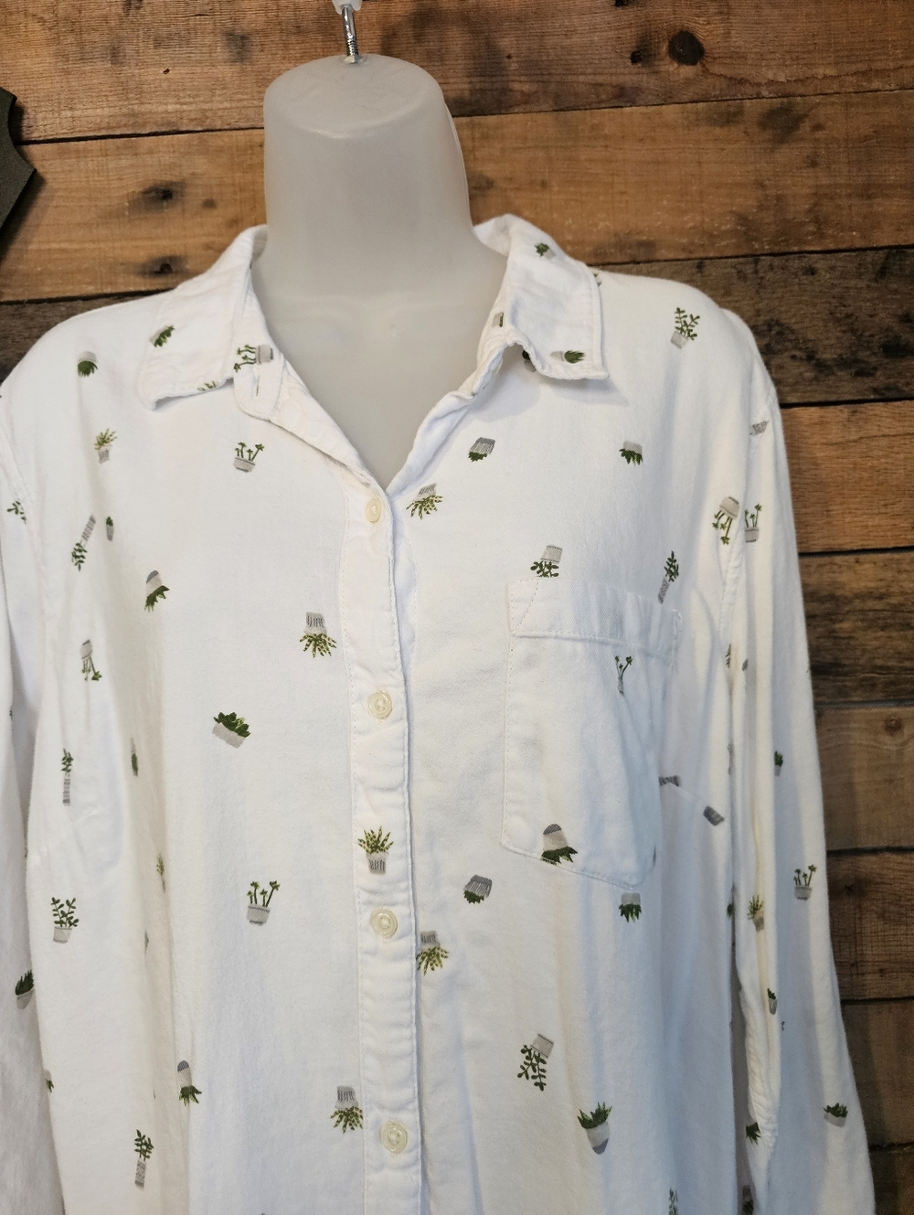 Old Navy Women's white Plant Life long sleeve button-down shirt size XL - Picture 5 of 14